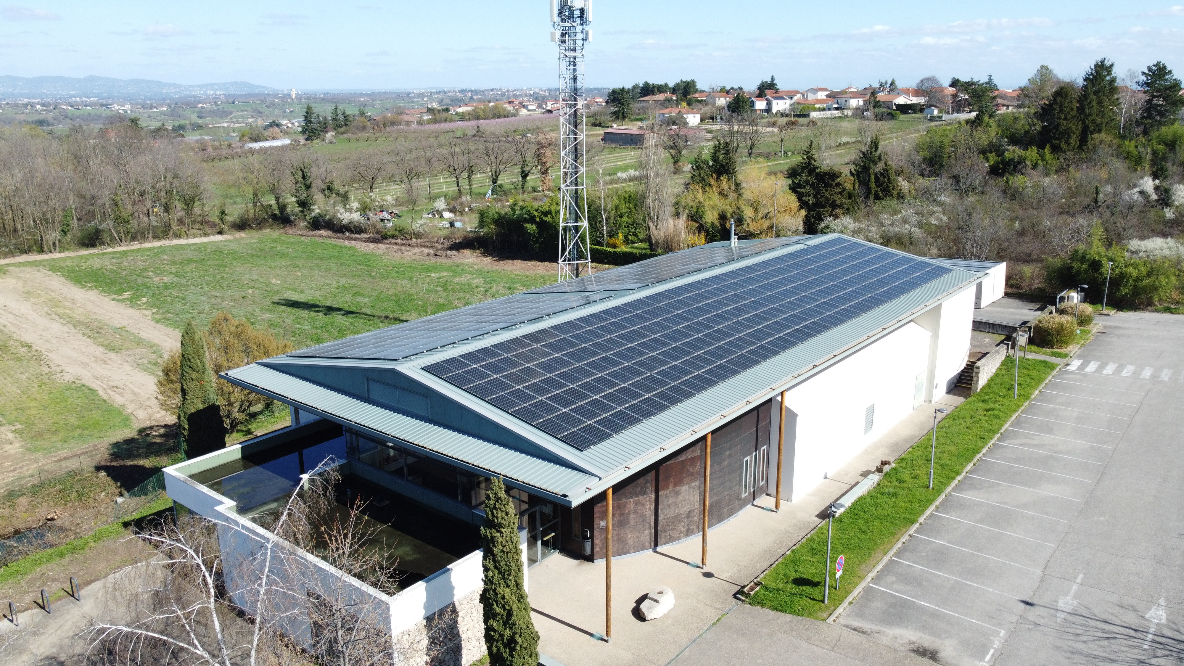 toiture PV sur Flora Tristan